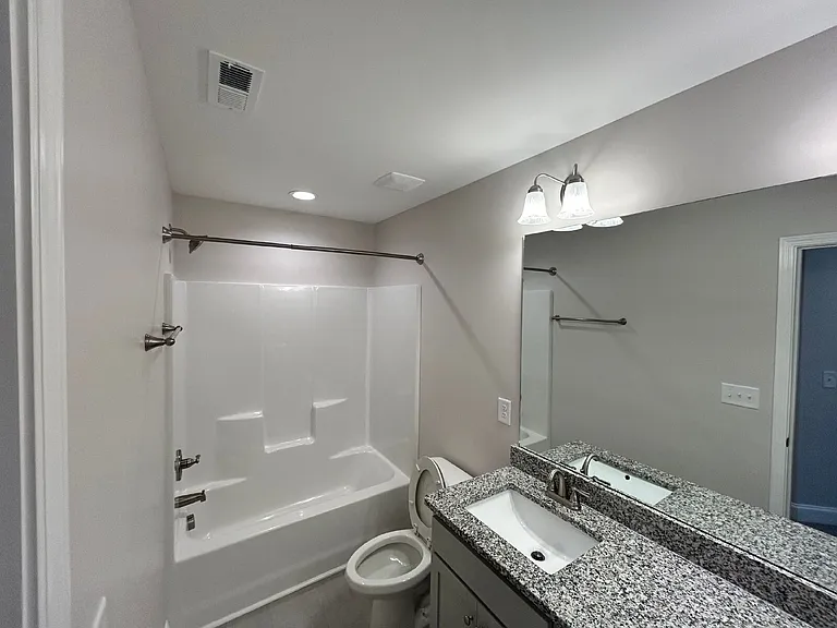 1210 Simpson St — Photo 14
