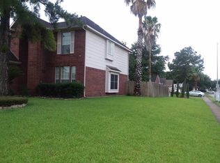 9823 Goldenglade Dr, Houston, TX 77064