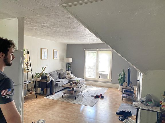 2nd image of 311 W Roosevelt St #315-1/2