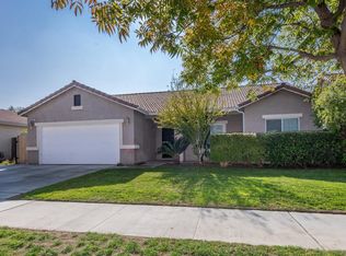 2691 Edgar Ave, Sanger, CA 93657