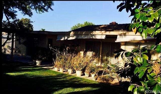 2nd image of 19335 Sierra Inez Rd