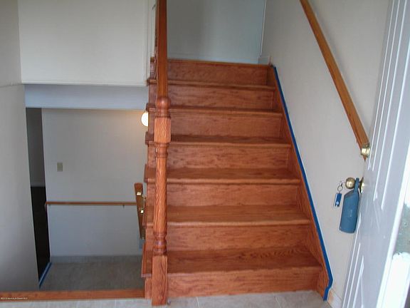 2nd image of 901 Tudor Dr