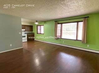 405 Camelot Dr, Anchorage, AK 99508