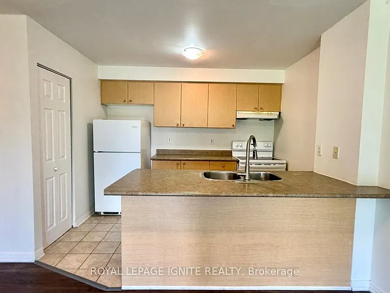 94 Aspen Springs Dr #209 — Photo 8