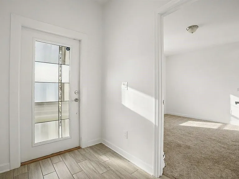 2999 Addison Blvd — Photo 6