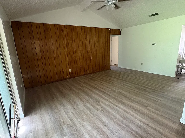 6845 Griggs St — Photo 3