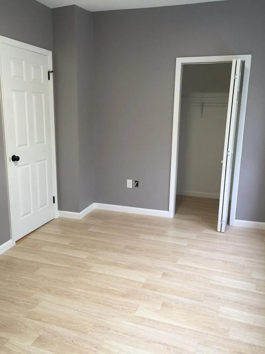Building Photo - 4610 Walnut St #2F