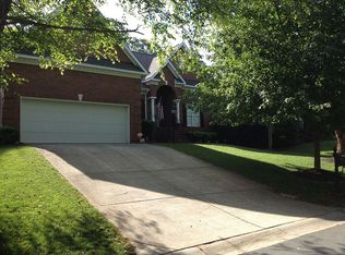 10437 Misty Ridge Ln, Charlotte, NC 28277