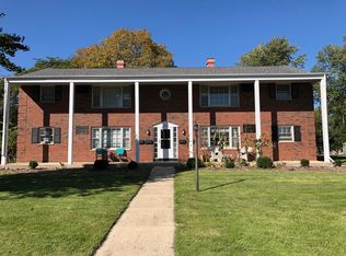 206 Longview Dr, Geneva, IL 60134