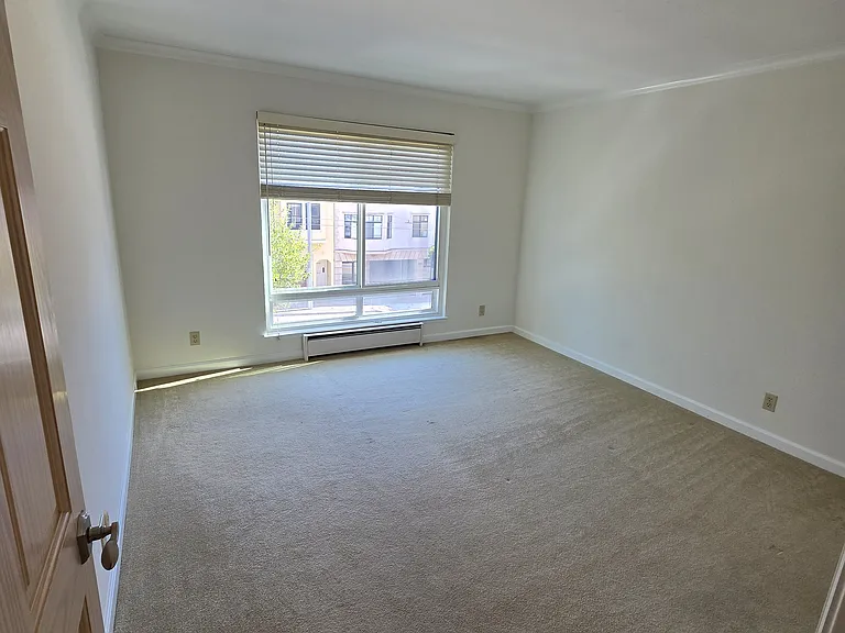2395 26th Ave #5 — Photo 3