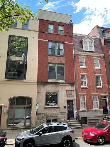 2020 Locust Street Photo 1