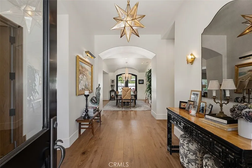 4 bed, 3.5 bath, 3790 sqft, $45,000 — Photo 2