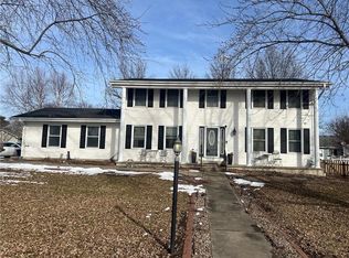 1205 W Park Ave, Savannah, MO 64485