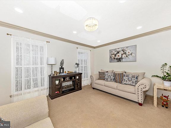 5th image of 504 Sage Hen Way