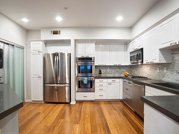 4th image of 10641 Missouri Ave APT 102