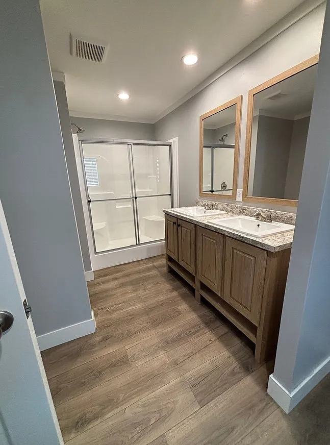 3 bed, 1140 sqft, $1,200 — Photo 3
