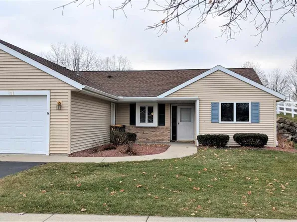 101 Elizabeth Ct, Deerfield, WI 53531
