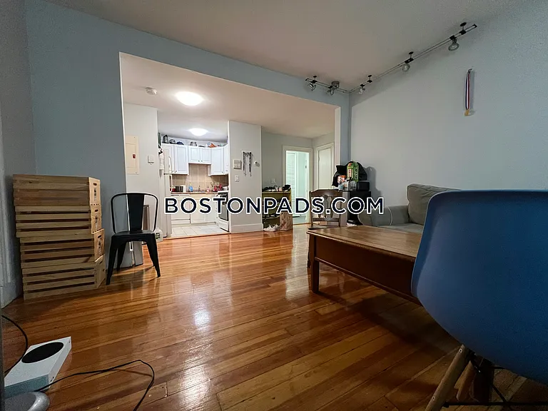24 Farrington Ave #2 — Photo 15