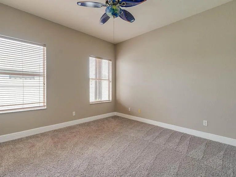 4539 SW 6th Pl — Photo 19