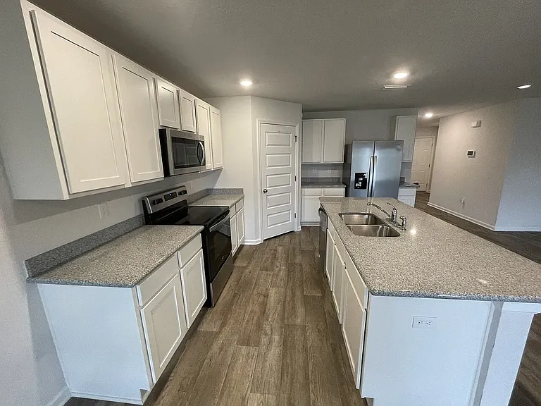 5628 Fulcina Ct — Photo 11