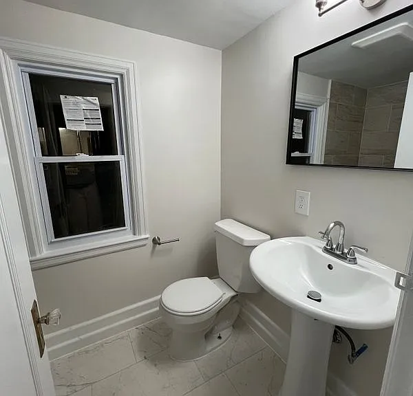 130 Dartmouth Ave #UPPER — Photo 10