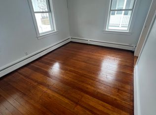 16 Roma St APT 1, Bristol, RI 02809