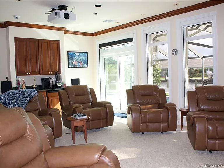 2744 NW Howard Creek Ln — Photo 15