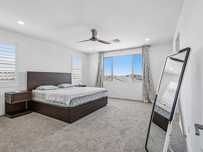 9019 W Denton Ln — Photo 38