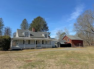 175 Cleveland St, Greenfield, MA 01301