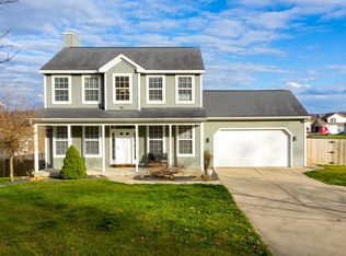 1680 N 37th St, Galesburg, MI 49053