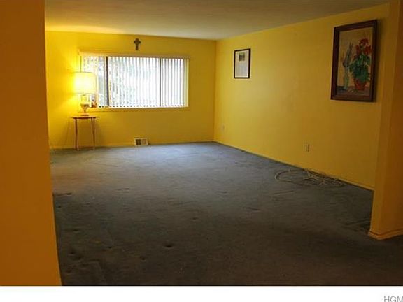 2nd image of 904 N Broadway APT 42W