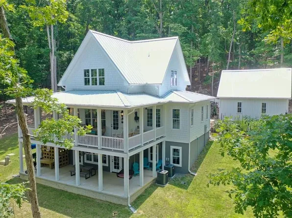 2136 Rocky Cove Ln, Denton, NC 27239