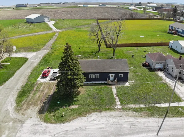 403 Park St, Colo, IA 50056
