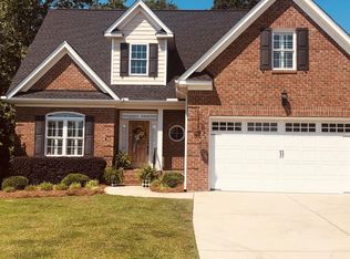 143 Colonade Ct, Benson, NC 27504