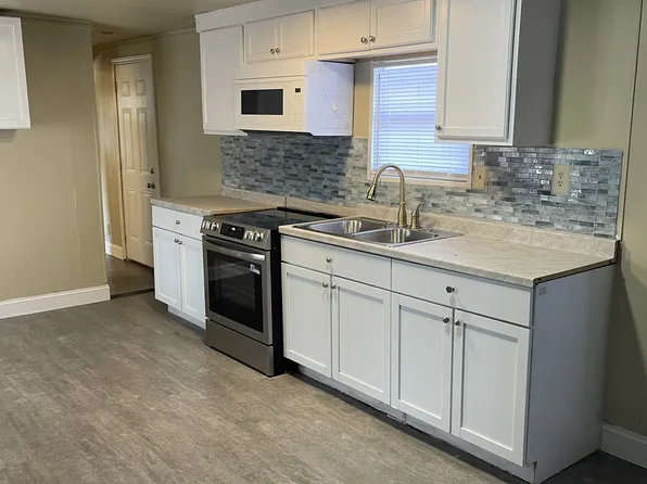 Mobile Home Park, 2715 Woodlawn Blvd #14, Denison, TX 75020