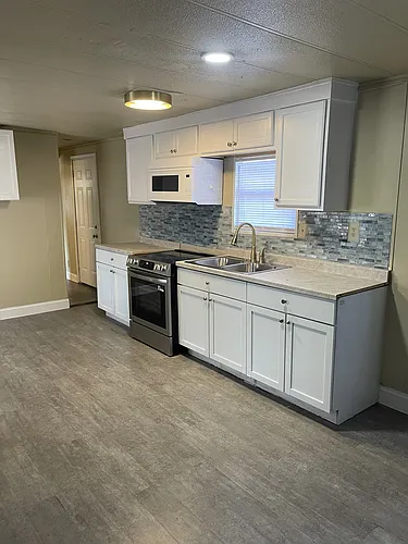 Floor plan 2 Bedrooms 2 Baths