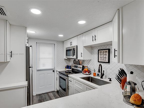 5th image of 5800 Margate Blvd Unit 635