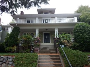 2225 33rd Ave S, Seattle, WA 98144