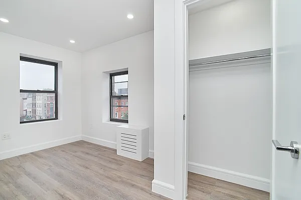 Rented by REAL New York | media 6