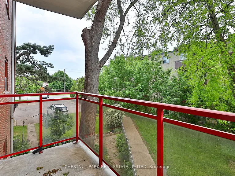 900 Glen St #218 — Photo 33