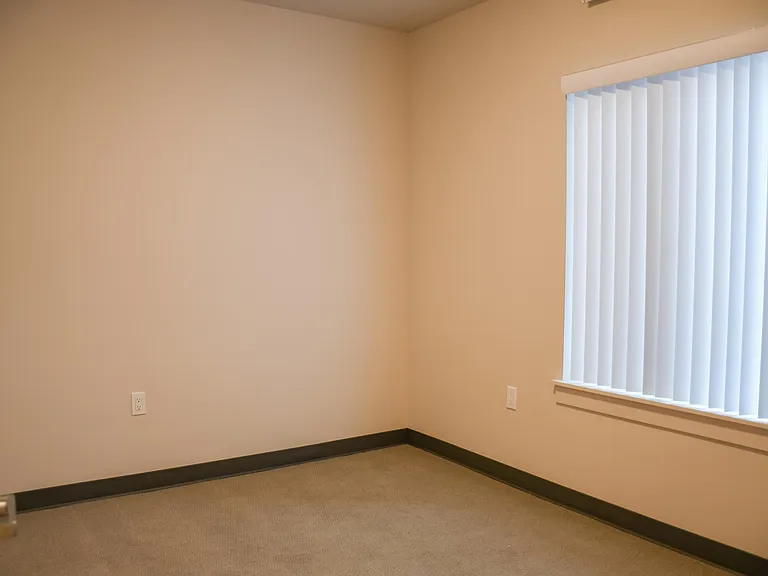 Kirkland Heights Apartments — Photo 88
