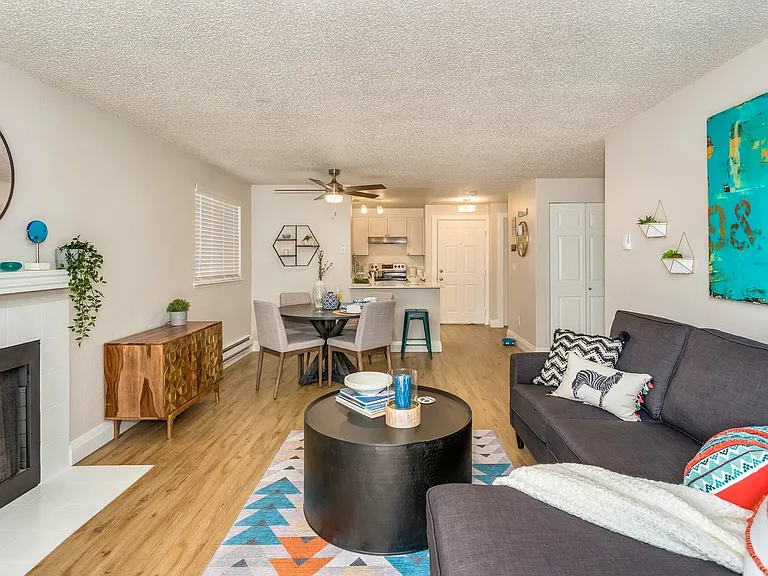 Alaire Apartment Homes — Photo 15