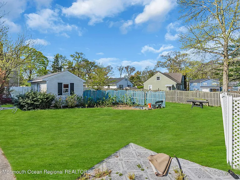 140 Idlewood Ave — Photo 23