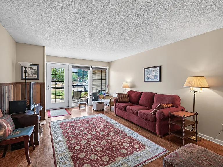 1518 Cottage Dr — Photo 20