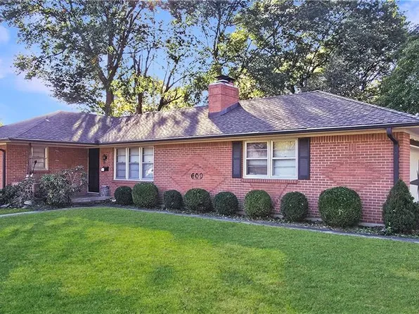 600 James St, Harrisonville, MO 64701