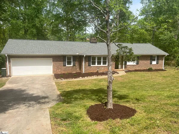 208 Bridgewood Ave, Taylors, SC 29687