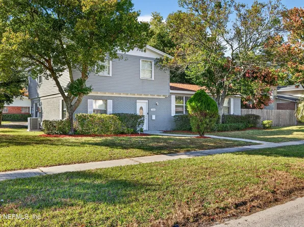 1808 STARWAN Road E, Jacksonville, FL 32211