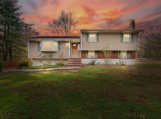 32 Sanfordville Rd, Warwick, NY 10990