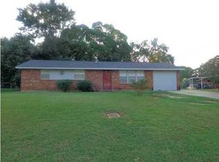 625 Woodvale Rd, Prattville, AL 36067