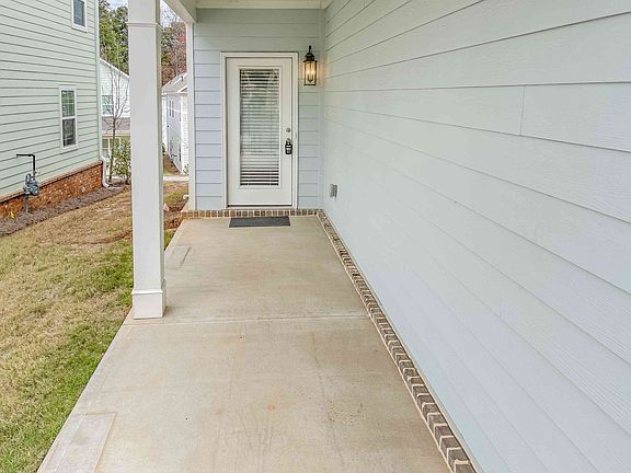 2nd image of 965 Shelnutt Dr